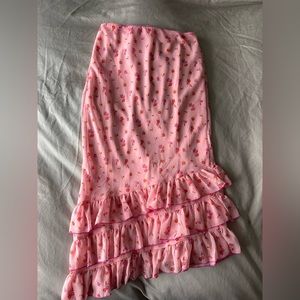 Never worn, Urban Outfitters floral skirt, size small.